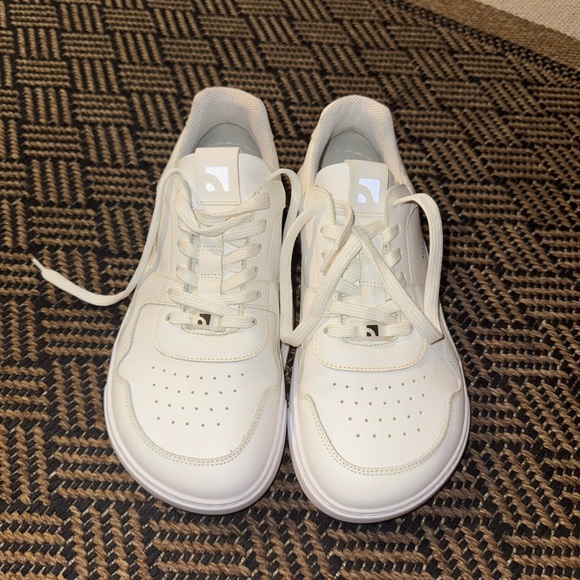 Women's Cream Sneakers - Picture 1 of 10